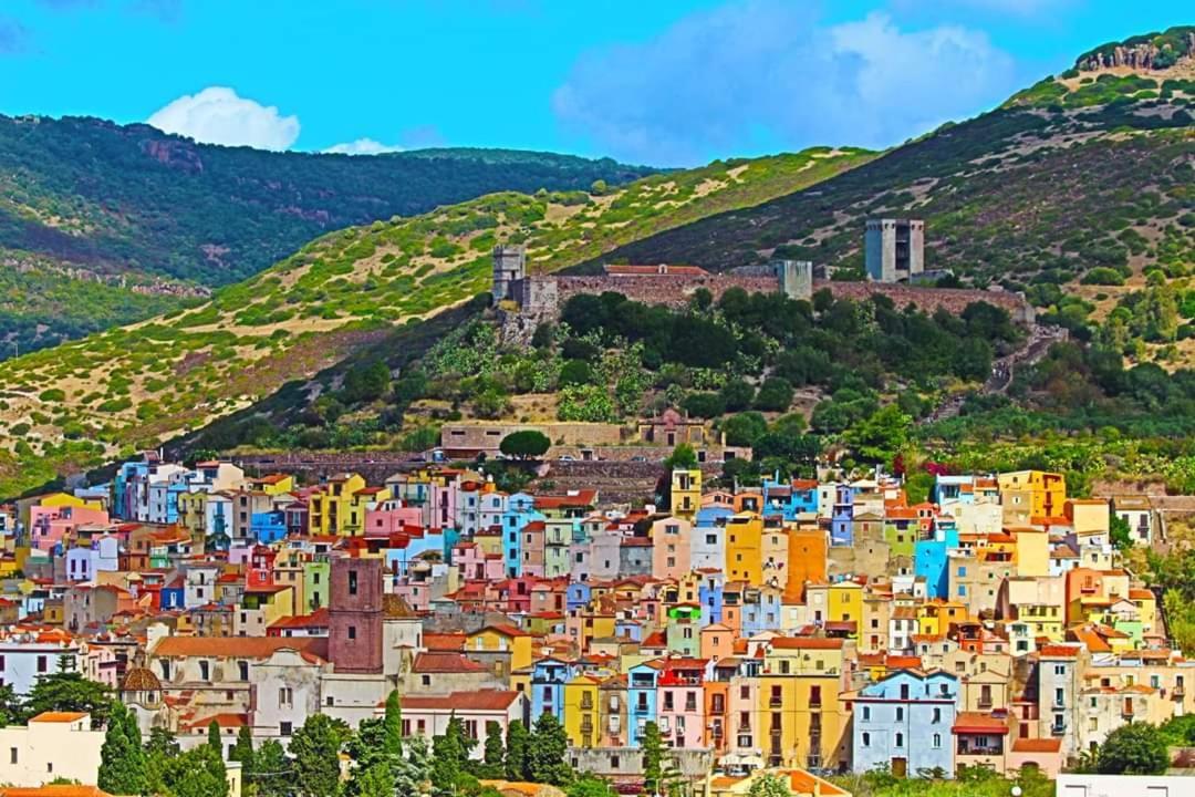 R&B Mediterraneo ボーザ エクステリア 写真